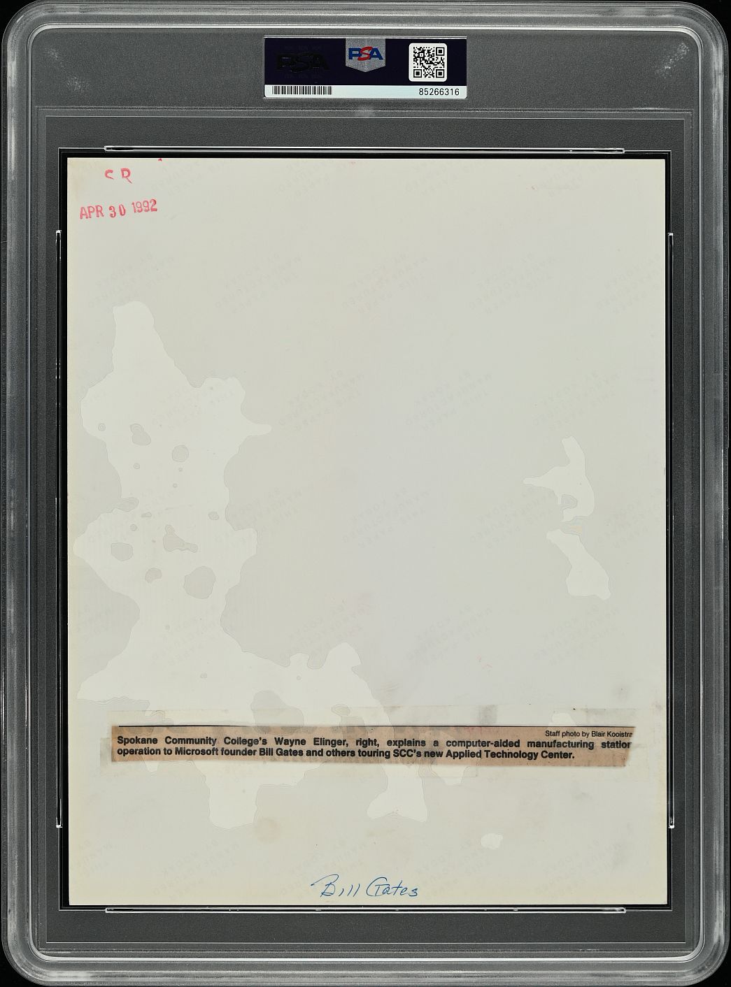 1992 Bill Gates Microsoft Founder Checks Out New Tech Original TYPE I Photo PSA/DNA