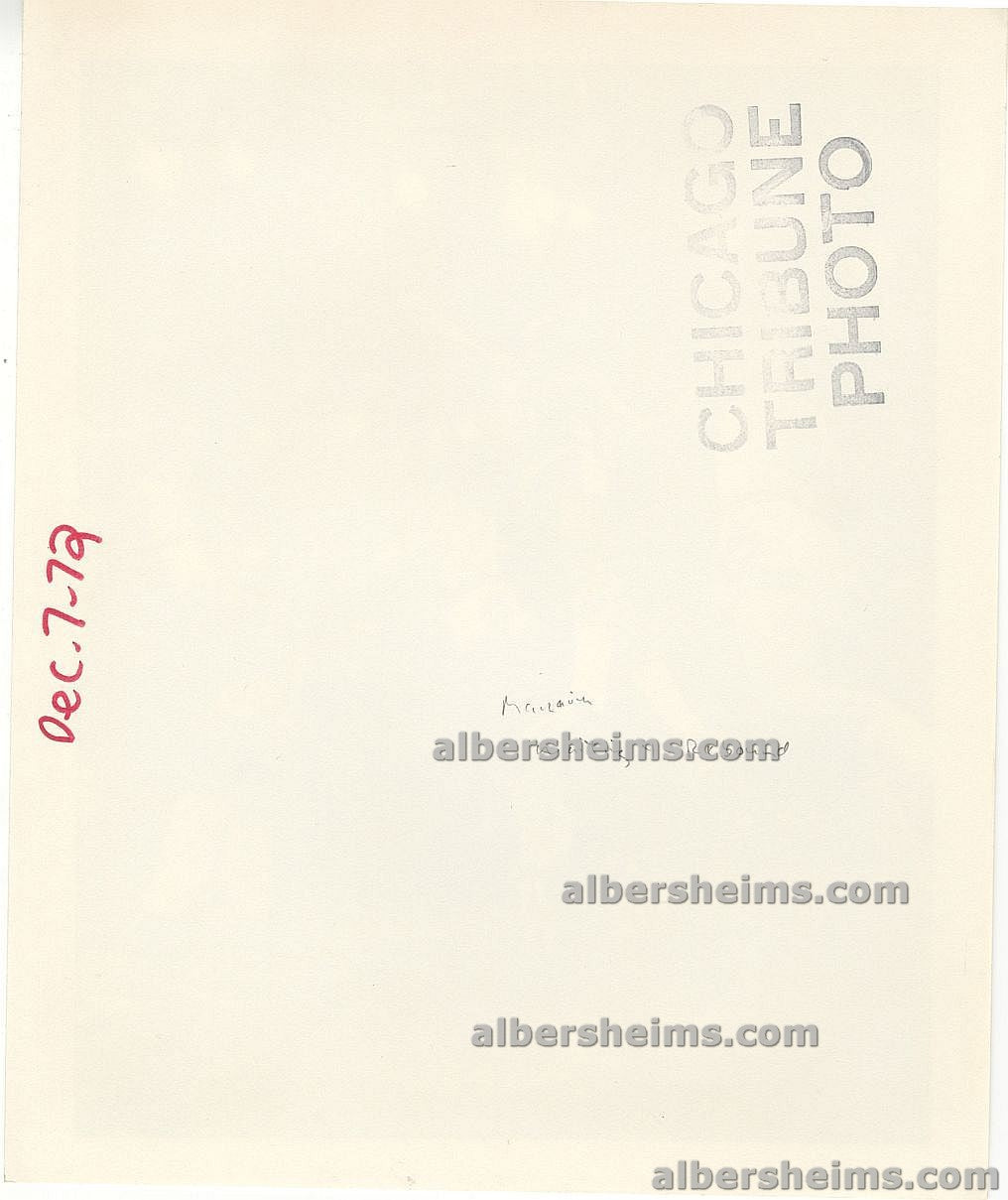 1972 Pistol Pete Maravich Atlanta Hawks Going Airborne vs Chicago Bulls Original TYPE I photo