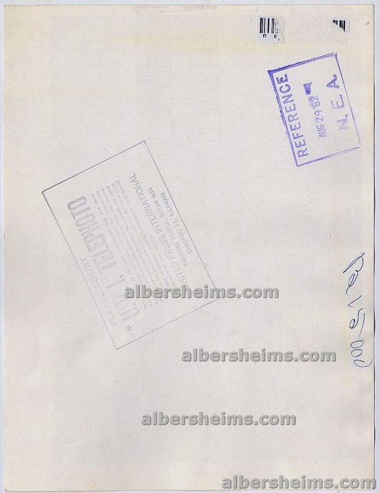 1962 NBA All-Star Game Elgin Baylor Stops Tom Heinsohn in his tracks Original Press Photo