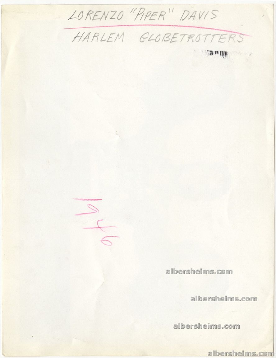 1946 Lorenzo Piper Davis Harlem Globetrotters & Negro League Baseball star Original vintage Press Photo