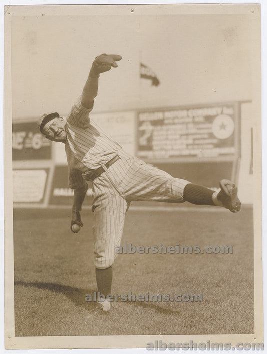 1924 Dazzy Vance Original TYPE I Photo Imaged Used for 1928 R315 Kashin Baseball Card