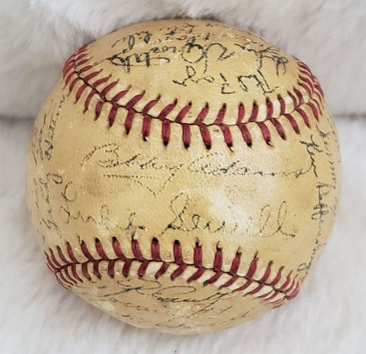 1951 Cincinnati Reds Team Signed AUTO Baseball /w 30 Sigs Howie Fox D.1955