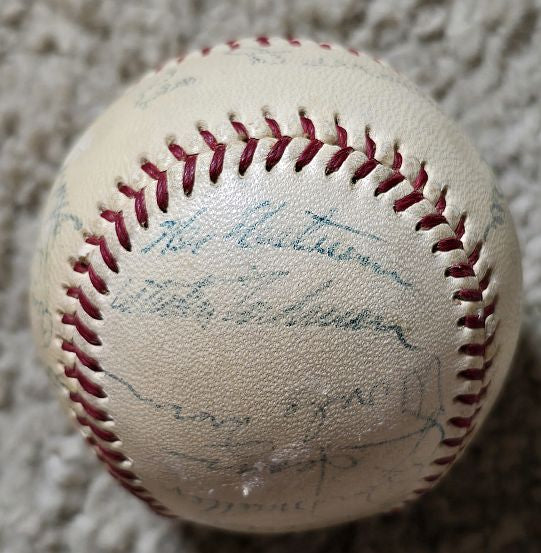 1954 New York Giants Team Signed AUTO ONL (Giles) Baseball World Champs - Willie Mays