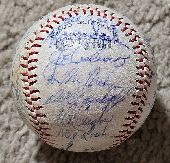 1958 Milwaukee Braves Team Signed AUTO Baseball NL Champs Hank Aaron Mathews