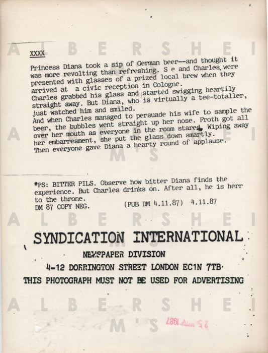 Princess Di and Charles sipping German brews - 1987 Original Photo