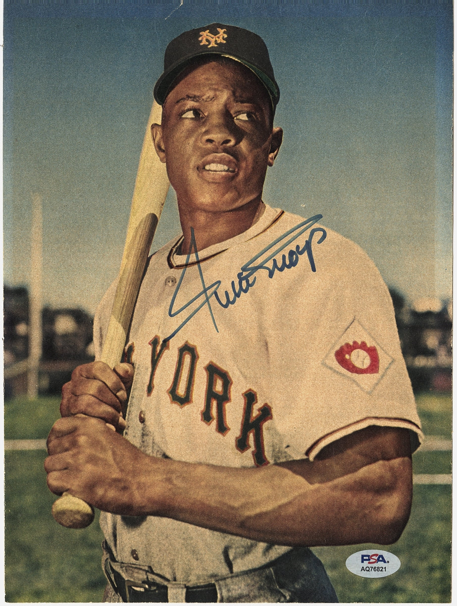 Willie Mays Vintage Signed AUTO Photo NY Giants Rookie Era Baseball HOF PSA/DNA
