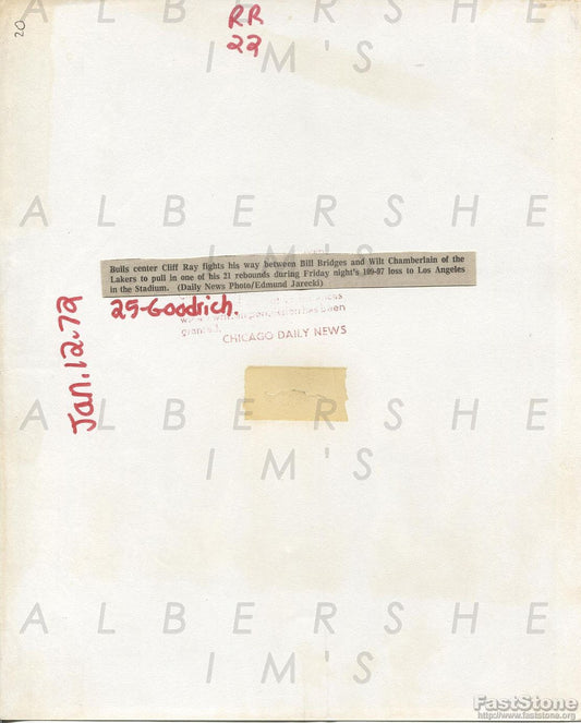 Wilt Chamberlain 1972 Lakers vs. Chicago Bulls Original Type I photo PSA/DNA