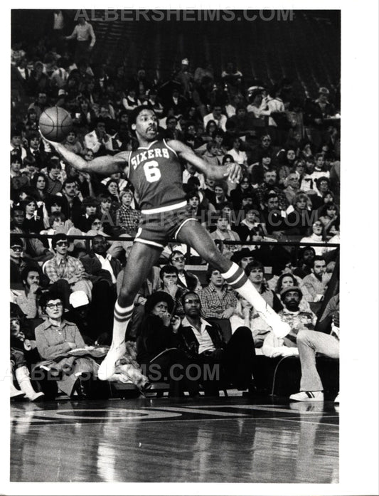 Julius Erving Dr. J Goes to the Air - Original TYPE I Photo Philadelphia 76ers PSA/DNA