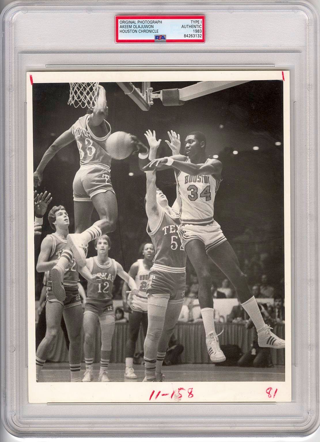 Akeem Olajuwon Takes U of Houston to Their 12th Straight SW Conference win TYPE 1 Original Photo PSA/DNA