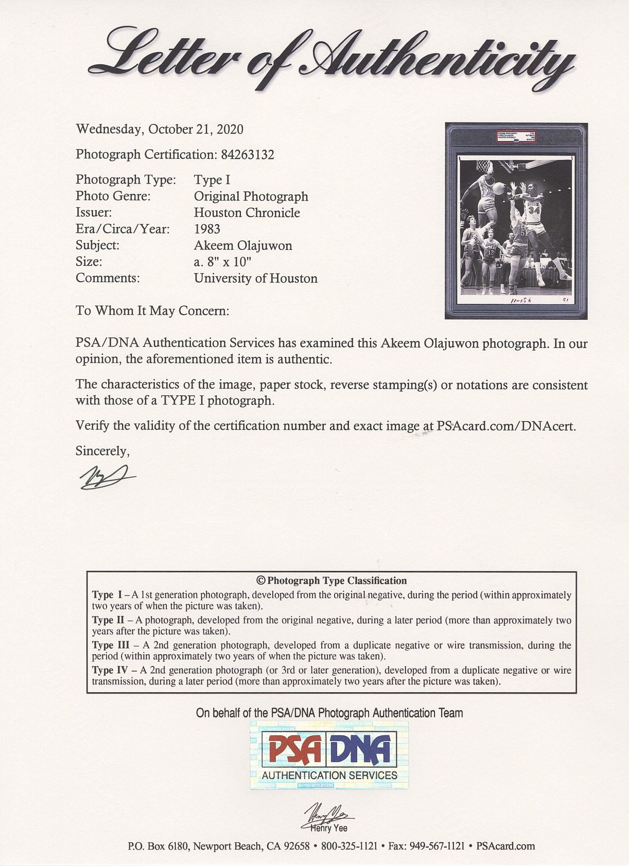 Akeem Olajuwon Takes U of Houston to Their 12th Straight SW Conference win TYPE 1 Original Photo PSA/DNA