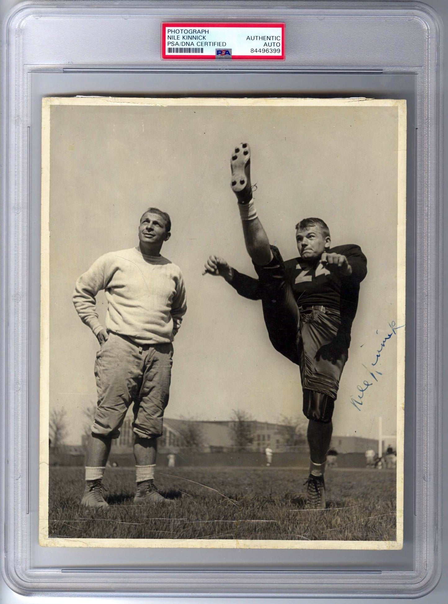 Nile Kinnick Iowa Heisman Trophy Winner Signed AUTO 8x10 photo PSA/DNA LOA