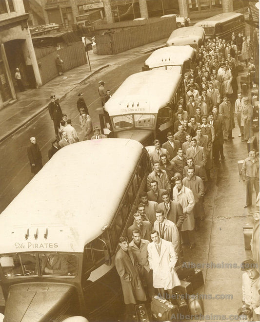 1948 Pittsburgh Pirates On Their Way To Spring Training Bus Caravan Original TYPE 1 Photo