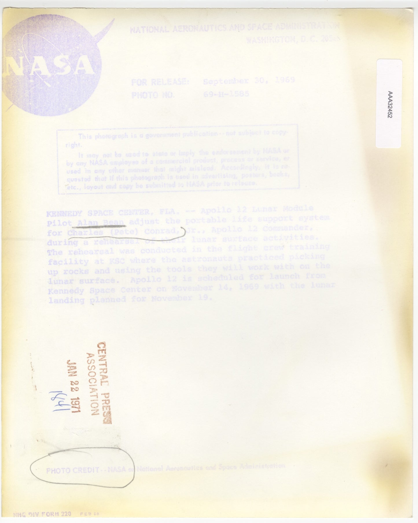 Apollo 12 Astronaut Crew Practice for Their Mission Official NASA TYPE 1 original Photo