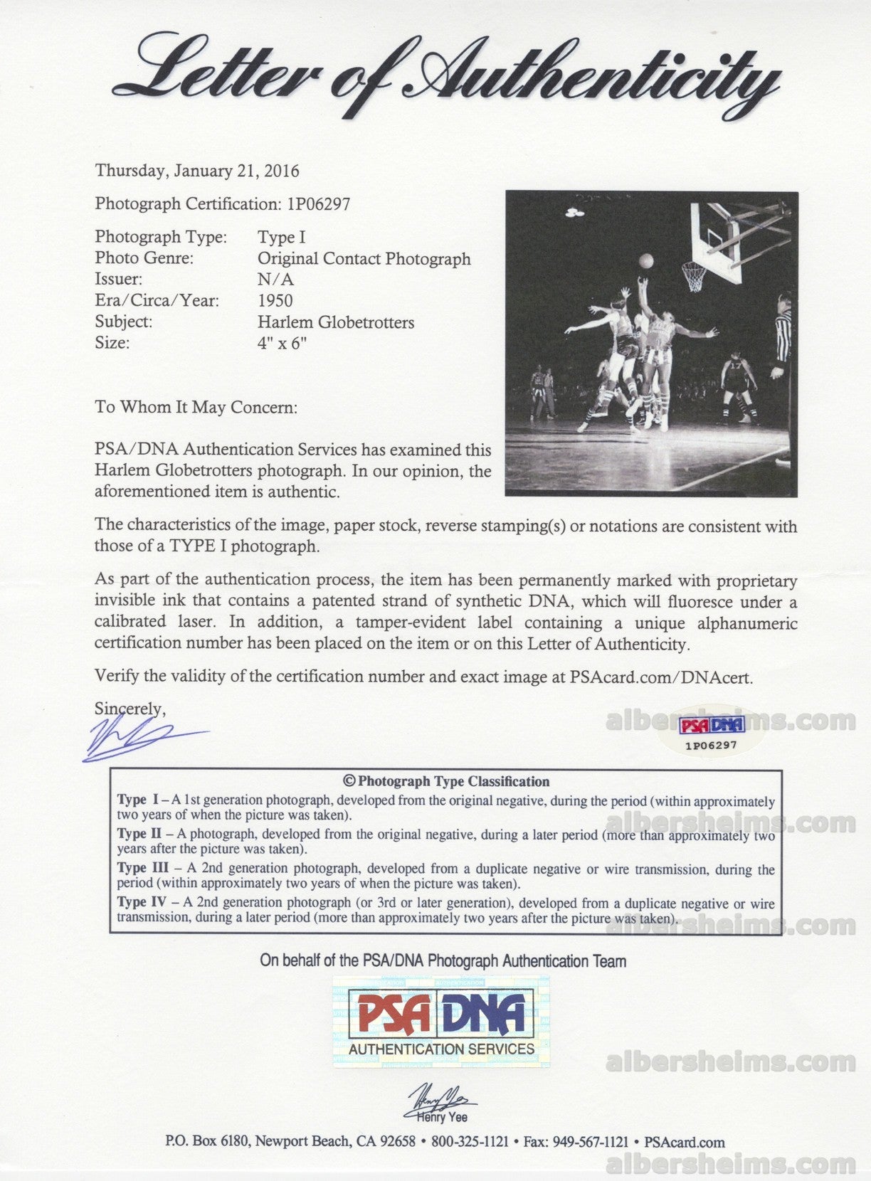 1950 Harlem Globetrotters Unique Action Shot TYPE 1 Photo PSA/DNA LOA