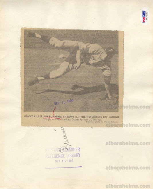 1966 Jim Bunning Stumbling Phillies vs SF Giants Original TYPE 1 photo PSA/DNA LOA