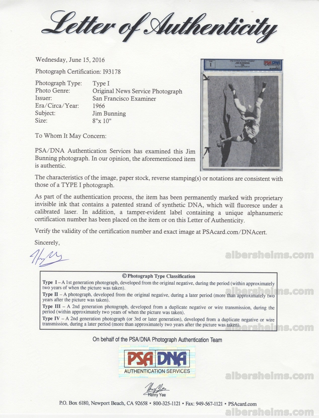 1966 Jim Bunning Stumbling Phillies vs SF Giants Original TYPE 1 photo PSA/DNA LOA