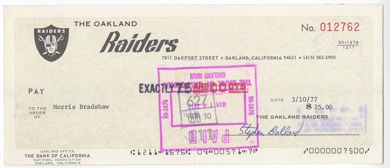 Morris Bradshaw Signed AUTO 1977 Oakland Raiders payroll Check