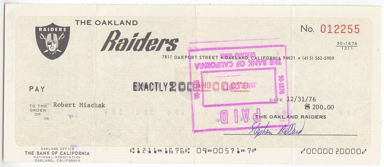 Bob Mischak (D. 2014) Signed AUTO 1976 Oakland Raiders payroll Check