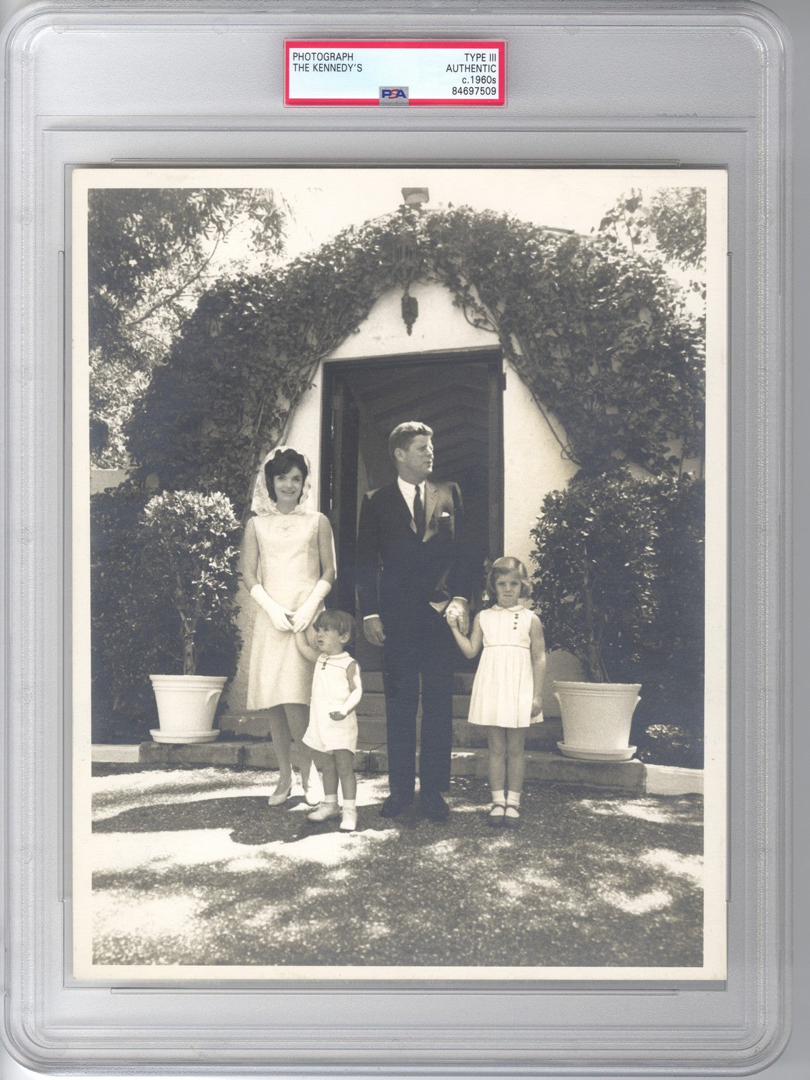 1960's John F. Kennedy and Family Original Doubleweight TYPE III photo PSA/DNA