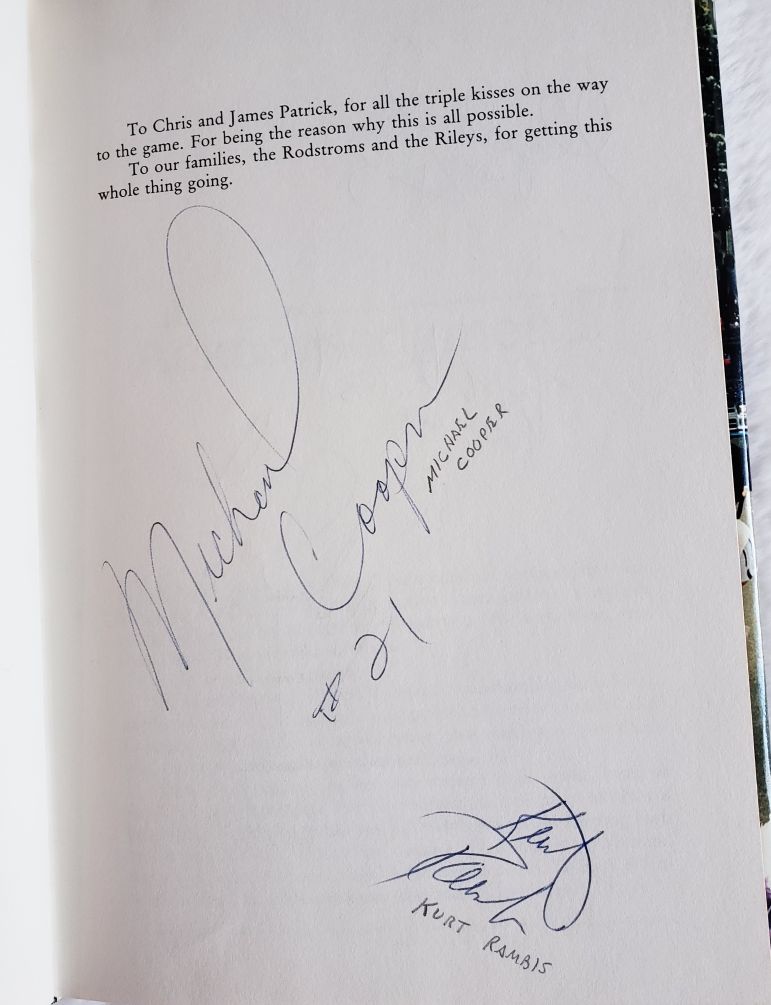 Pat Riley Multi-Signed AUTO book Lakers "Showtime" by 10 JSA LOA