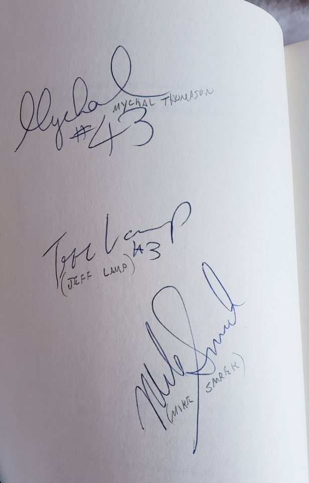 Pat Riley Multi-Signed AUTO book Lakers "Showtime" by 10 JSA LOA