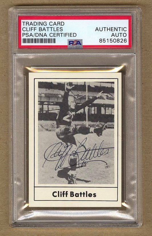 1977 Touchdown Cliff Battles Signed AUTO football card Pro Football HOF D.1981 PSA/DNA