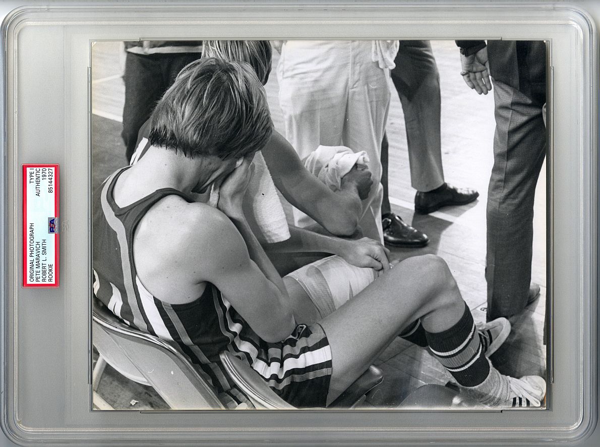 1970-71 Pete Maravich Rookie Year vs Buffalo Braves 12th Career Game Original TYPE 1 Photo PSA/DNA