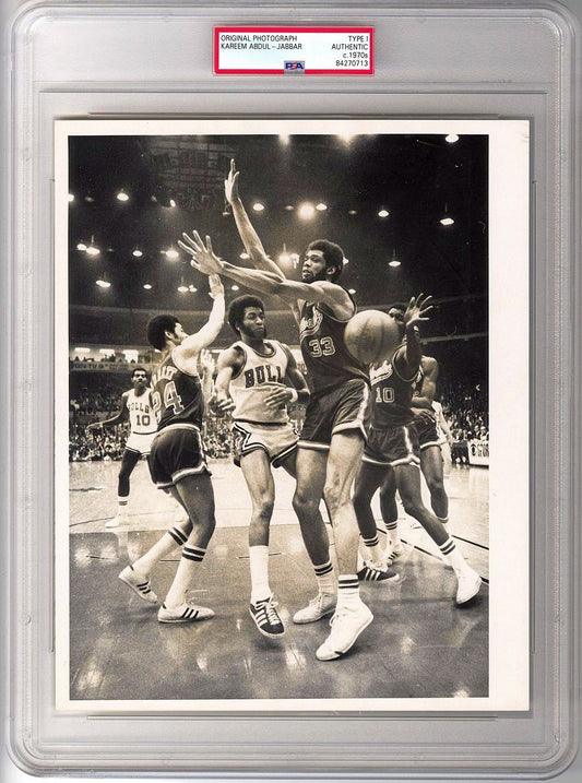 Early 70's Kareem Abdul Jabbar Shows Off His Defensive Prowess vs. Chicago Bulls TYPE 1 Photo PSA/DNA