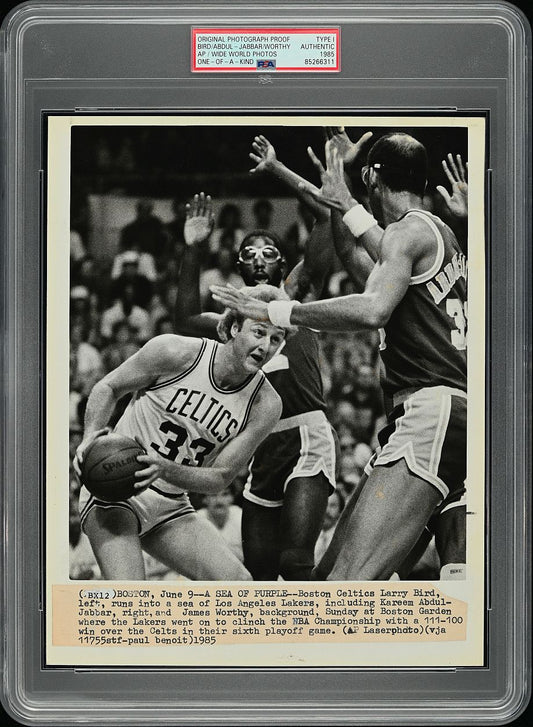 1985 NBA FINALS Championship Game Larry Bird vs. Kareem Abdul Jabbar PROOF Original TYPE 1 Photo PSA/DNA
