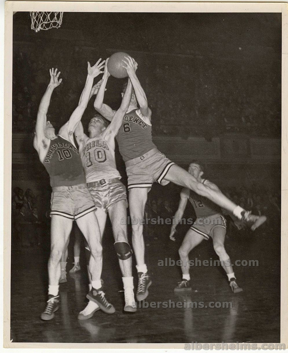 1948-49 Jumpin' Joe Fulks Philadelphia Warriors vs Providence Steamrollers Original TYPE I Photo