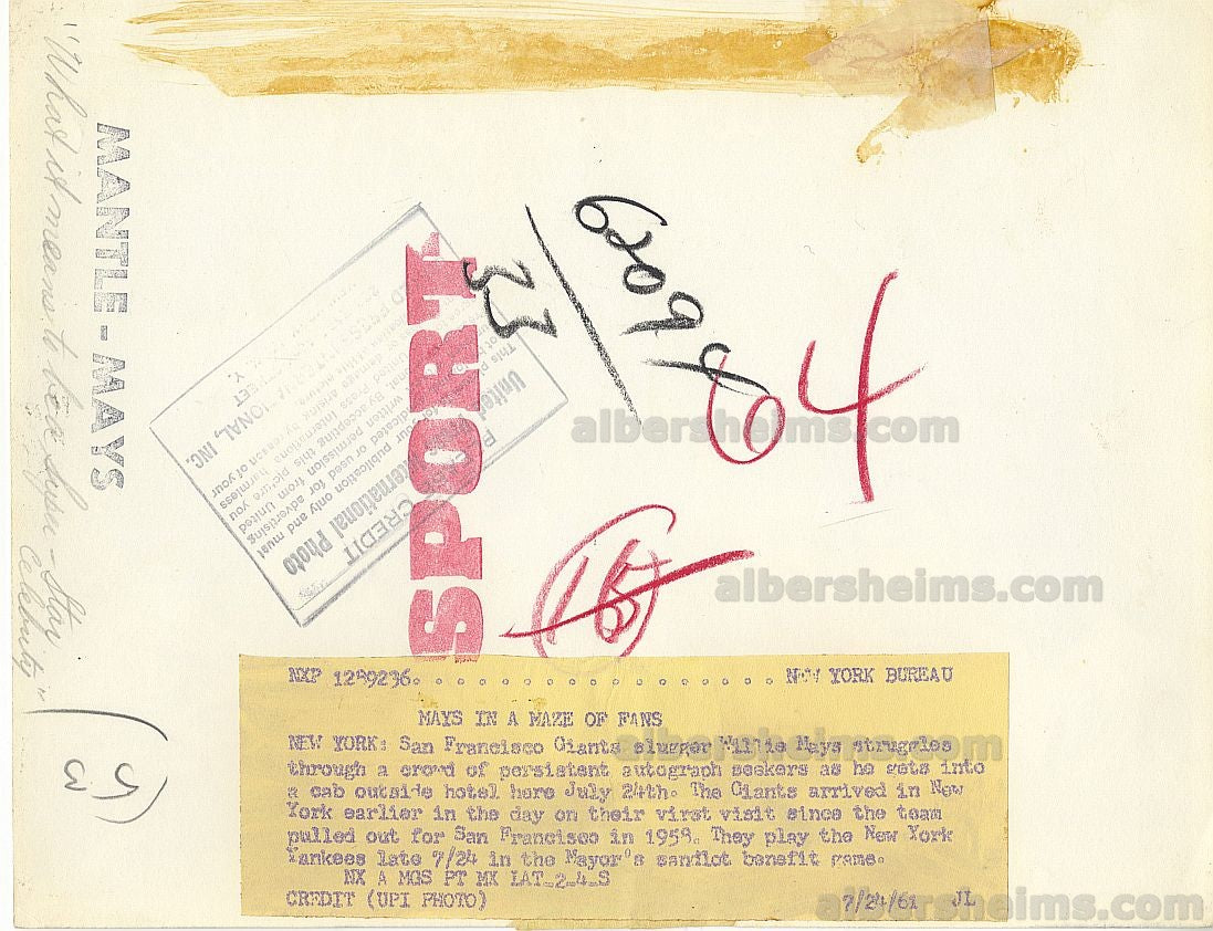 1961 Willie Mays Swamped by Autograph Collectors Outside His Hotel Original TYPE I Photo