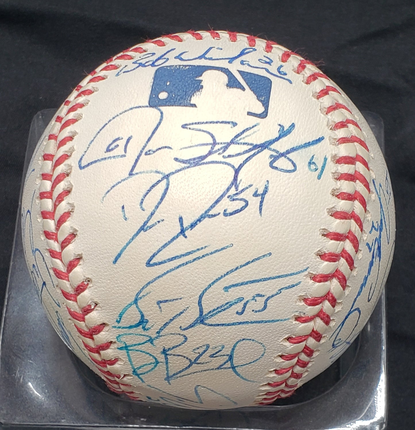 2004 Cleveland Indians Team Signed AUTO A.L. Baseball - LARRY DOLAN /w 24 sigs