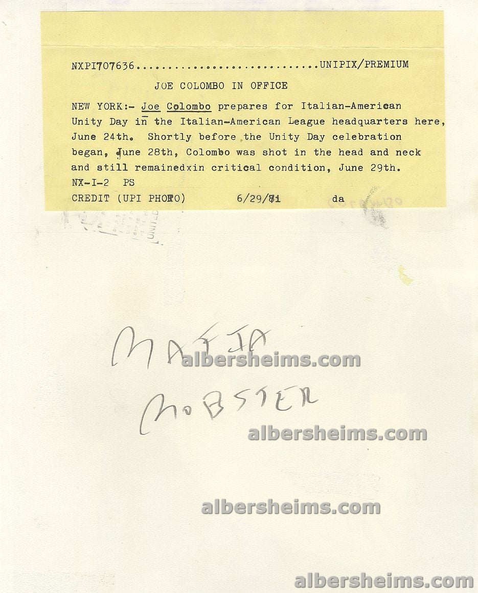 1971 Mafia Mobster Joe Colombo Right Before Being Shot Original TYPE I photo