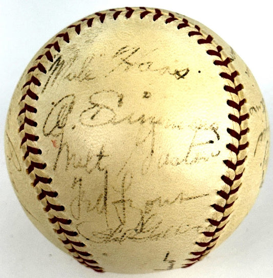 1934 Chicago White Sox Team Signed AUTO Baseball /w 22 Autographs - AL Simmons - BAS LOA