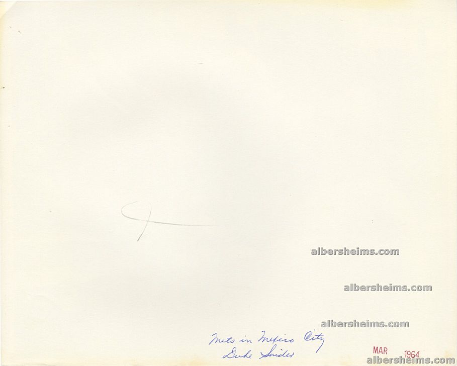 Duke Snider New York Mets March 1964 Mexico City Signing Autographs Original TYPE I Photo #A