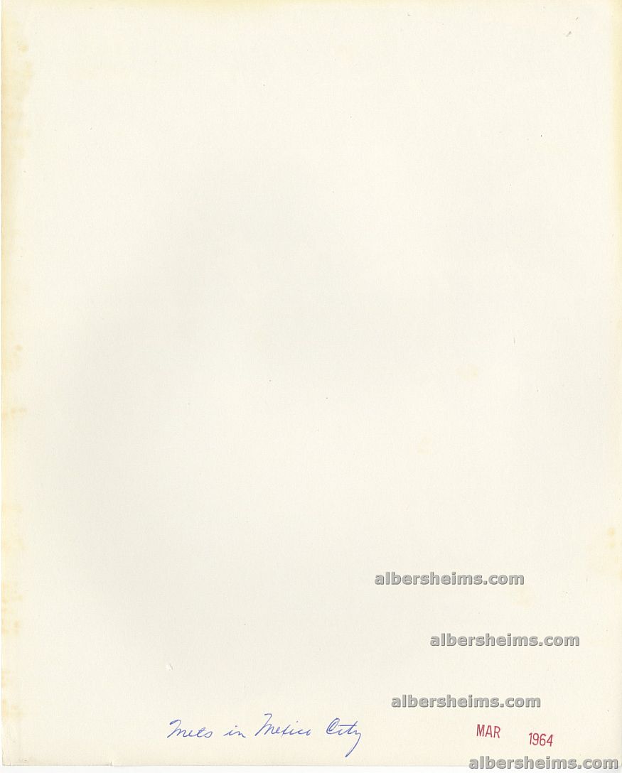 Duke Snider New York Mets March 1964 Mexico City Signing Autographs Original TYPE I Photo #C