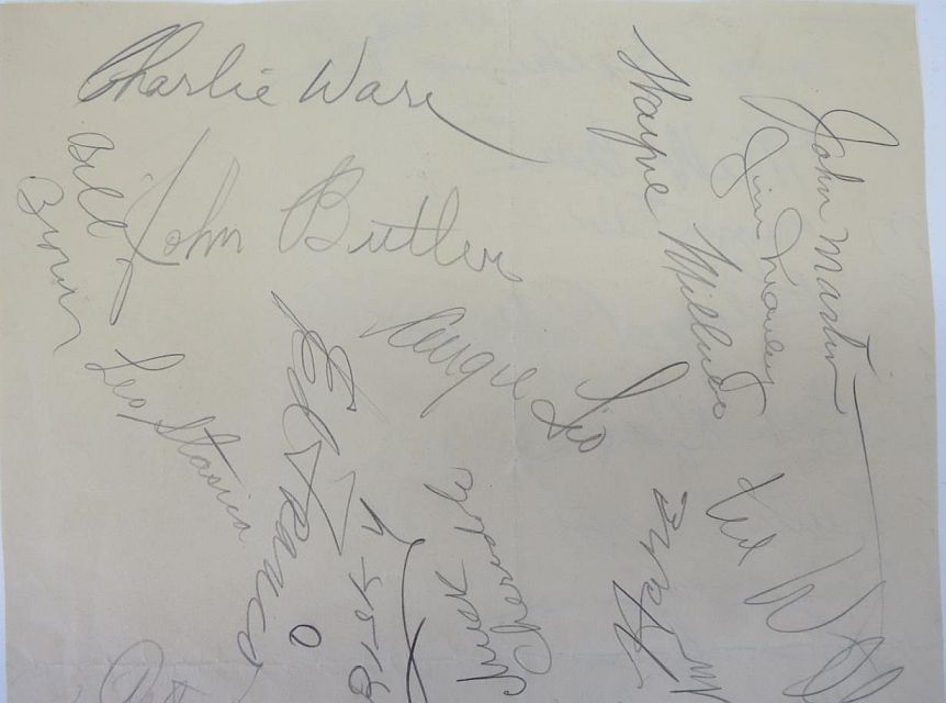 1944 Boston Yanks & Brooklyn Tigers NFL Team Signed Sheet 30 plus autographs + Wayne Millner