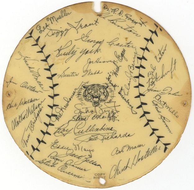 1945 World Series Detroit Tigers vs Chicago Cubs Celluloid Disc with Facsimile Signatures