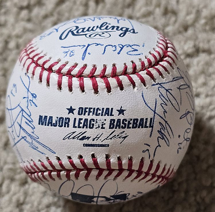 2004 Cleveland Indians Team Signed AUTO A.L. Baseball /w 22 sigs