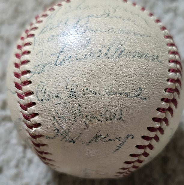 1954 New York Giants Team Signed AUTO ONL (Giles) Baseball World Champs - Willie Mays