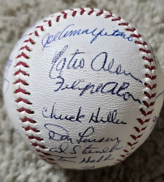 1963 San Francisco Giants Team Signed AUTO Baseball /w 26 sigs - Willie Mays