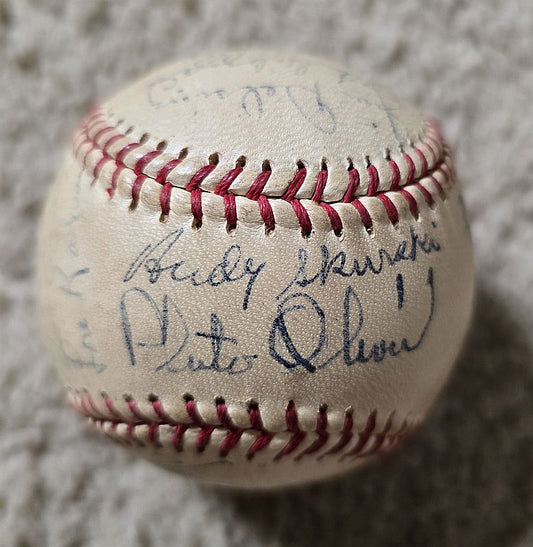 1948 Hollywood Stars Team Signed AUTO Baseball PCL /w 23 Sigs