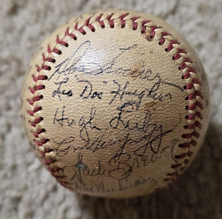 1948 San Francisco Seals Team Signed AUTO Baseball by 26 PCL Lefty O'Doul