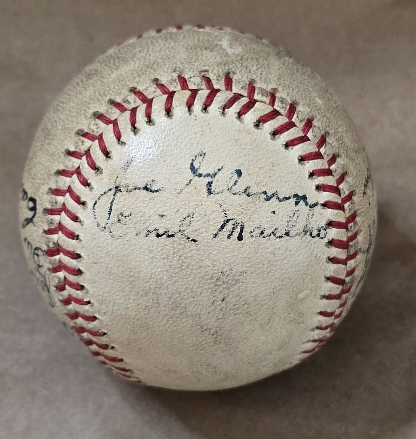 1942 Oakland Oaks PCL Champs Team Signed AUTO Baseball /w Marv Gudat