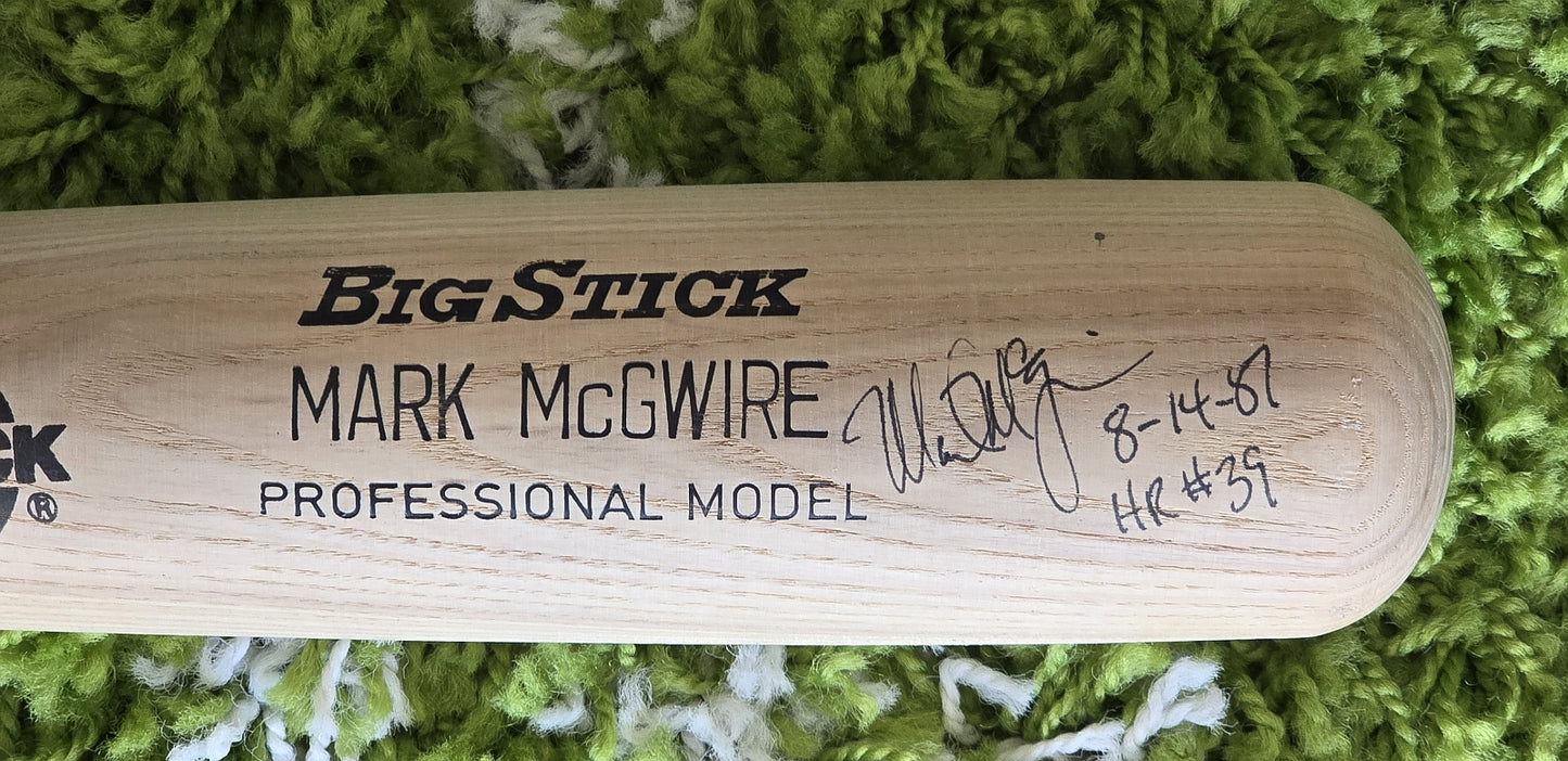 1987 Mark McGwire 39 Home Runs Signed AUTO Rawlings Adirondack Professional Model Bat PSA/DNA