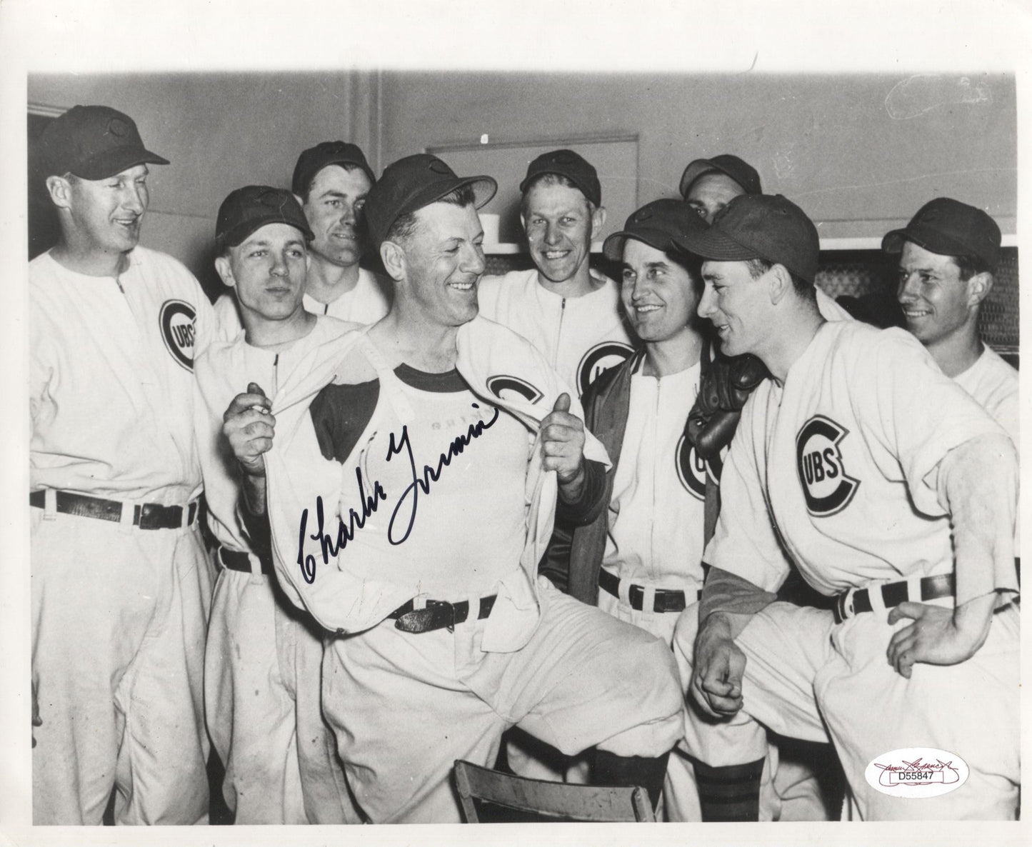 Charlie Grimm signed 10x8 photo with team D. 1983 Cubs