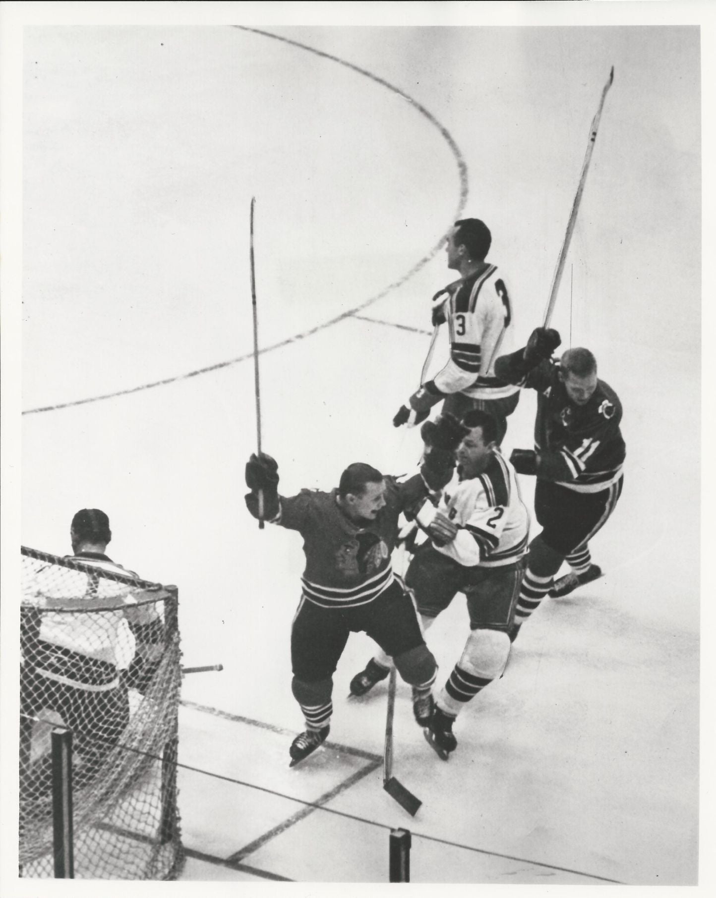 Blackhawks frustrated by Red Hay with Doug Harvey Harry Howell - Jacques Plante