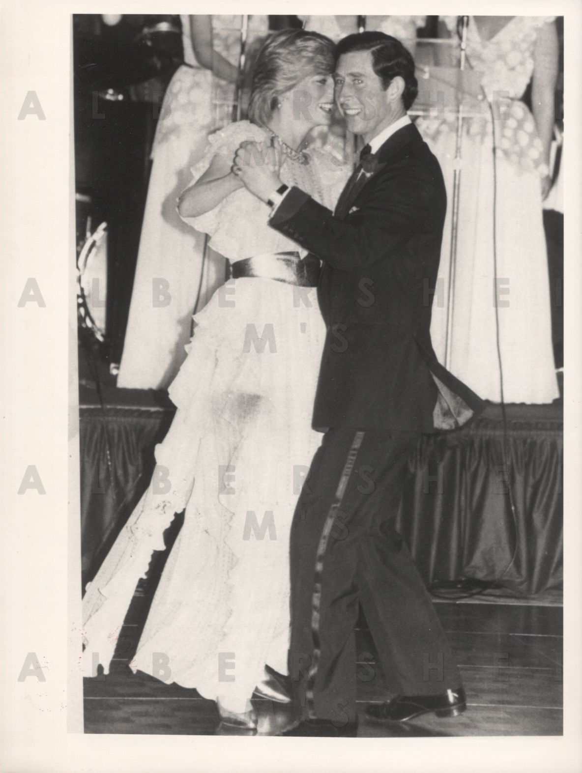 The Royals Dance the Night Away - Princess Diana & Prince Charles 1987 Original Photo