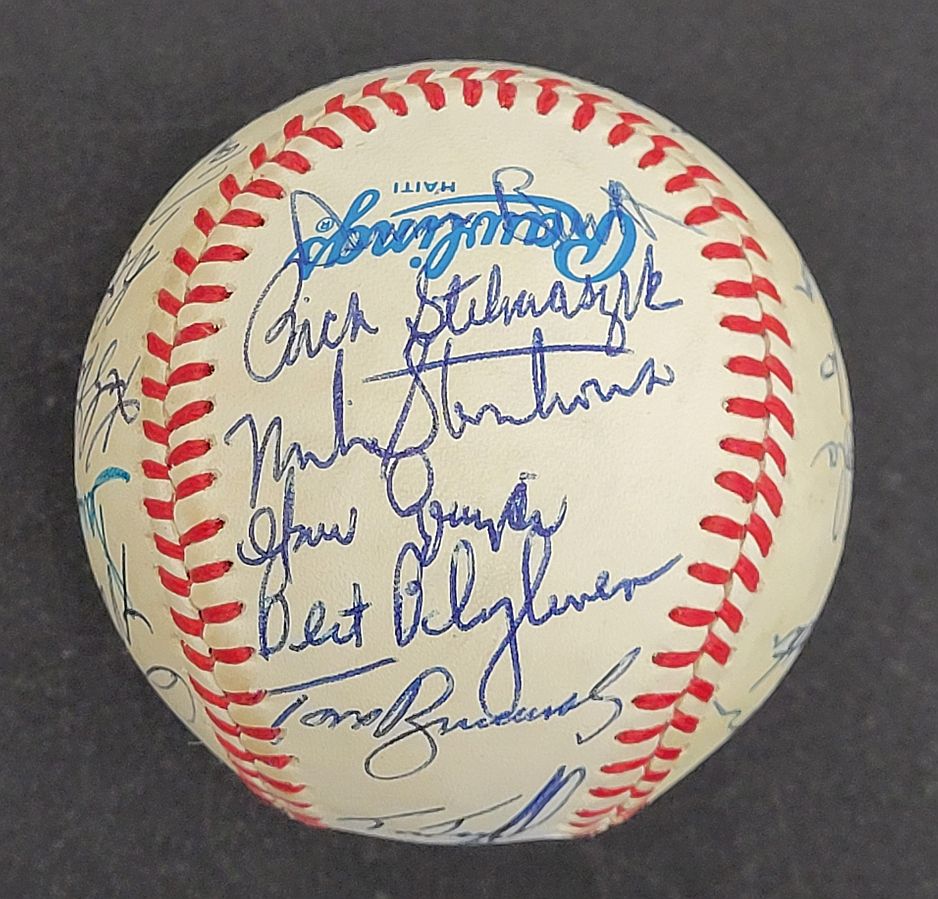 1985 Minnesota Twins Team Signed AUTO Baseball 26 sigs /w Kirby Puckett JSA LOA