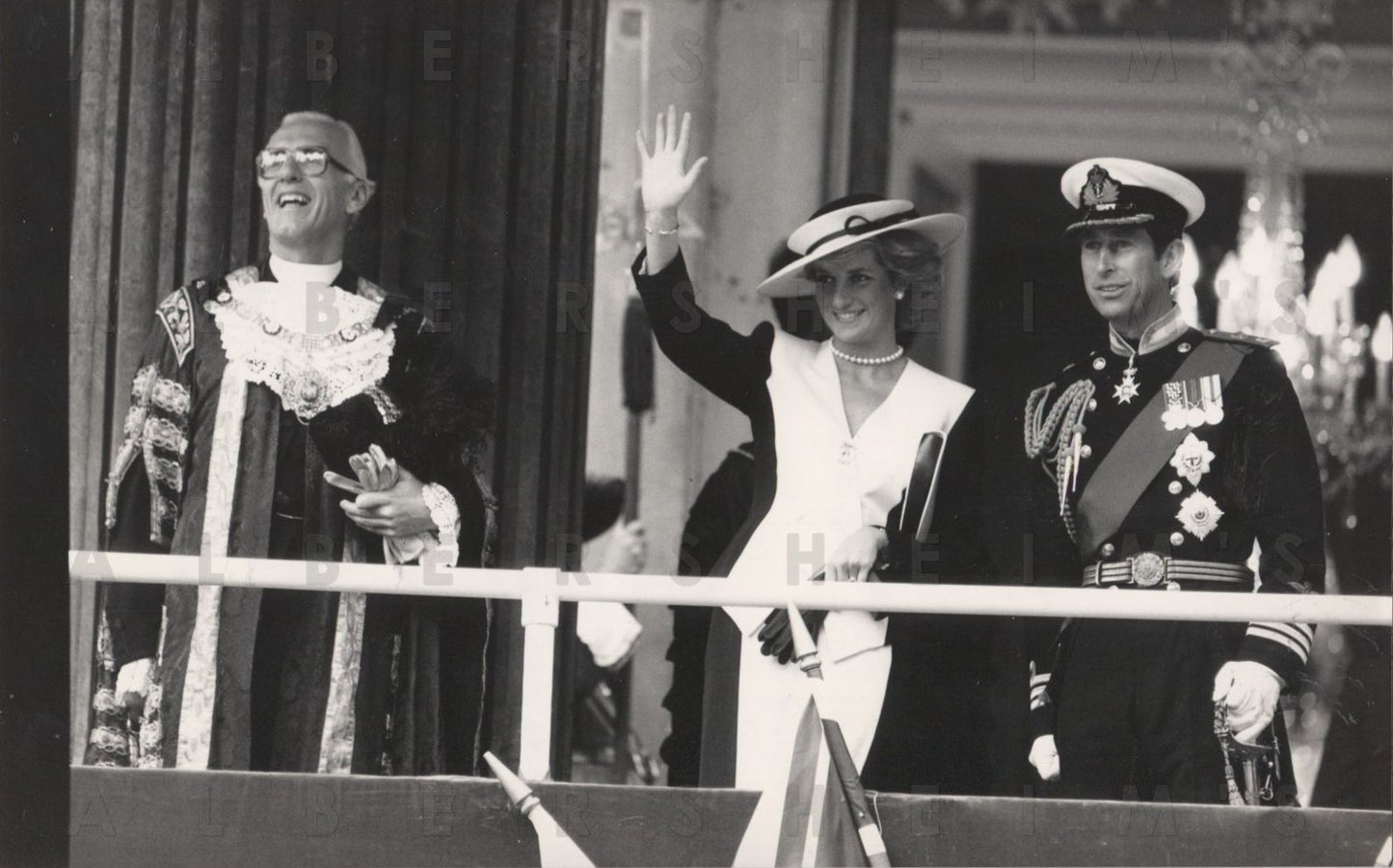 Princess Di receives Honorary Freedom of London - 1987 Original Photo